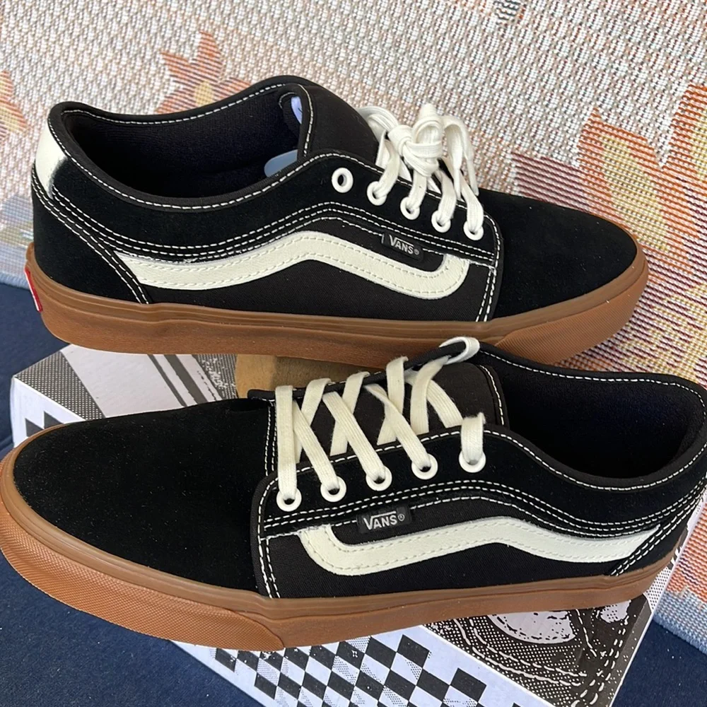 Vans Men’s Chukka Low Sid
Black/Gum
VN0A5KQZB9M Snickers - Picture 11 of 16